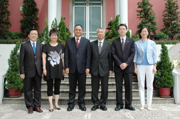 1604655920490761.jpg 20100711.jpg