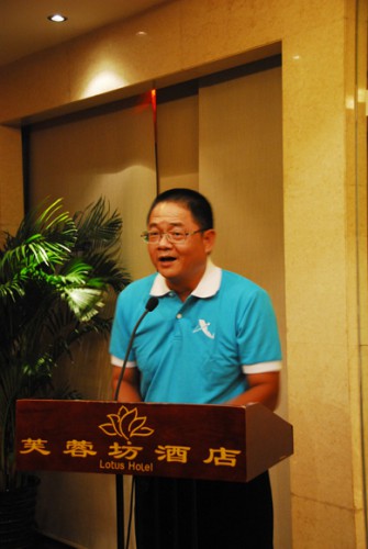 本會行政委員會主席吳志良博士在分享會上致詞