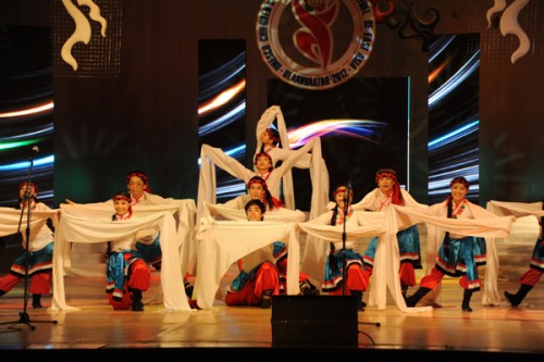 澳門代表團演出