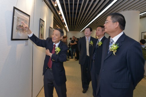 澳門藝術家推廣計劃－“鳳子子王畫展” 已揭幕