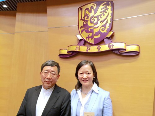 Os Convidados de honra e os participantes da Conferência tiraram uma fotografia para uma recordação colectiva.