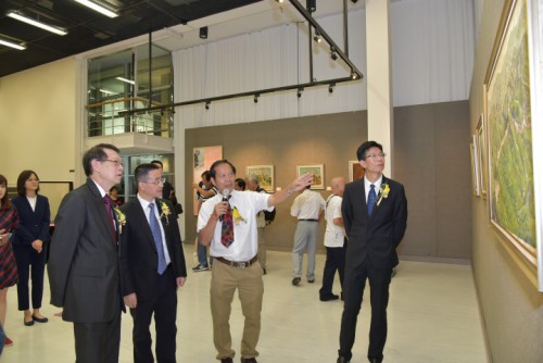 O Sr. Chou Cheong Hong que foi o discípulo do Sr. Tam Chi Sang, fez apresentação das obras do artista falecido