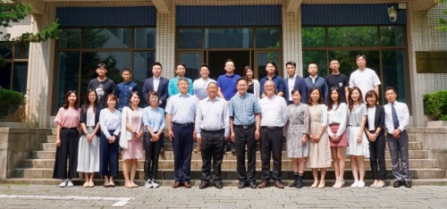 Formandos e representantes das entidades organizadoras