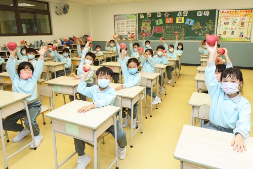 澳門基金會與教青局合辦 “水果FUN享日”活動